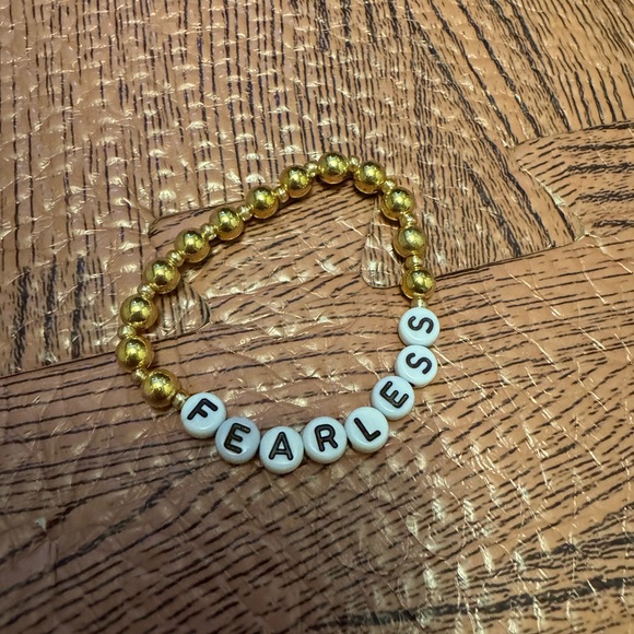 Fearless-inspired Taylor Swift friendship bracelets - Picture 6 of 6